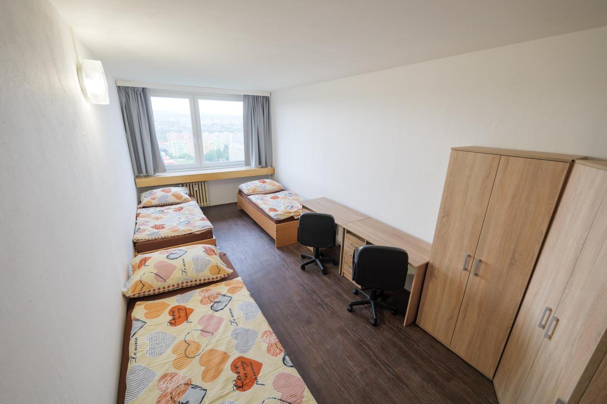 Tvm Tower Modrany Vandrerhjem Prag